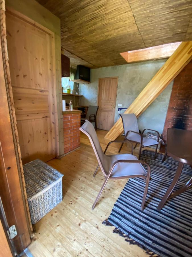 Mooni Cottage Pärnu Esterno foto