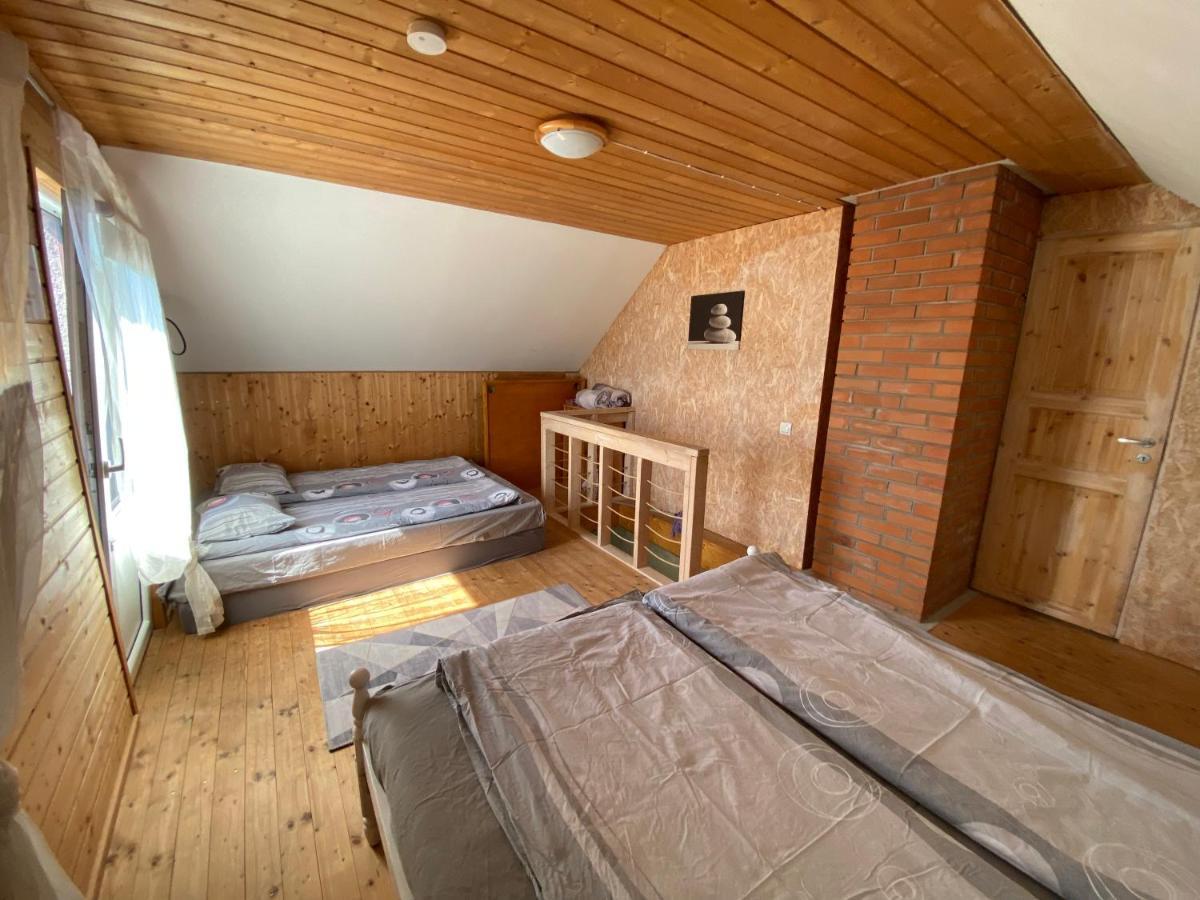 Mooni Cottage Pärnu Esterno foto