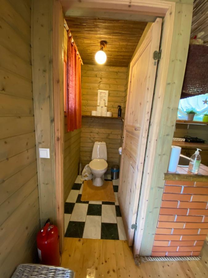 Mooni Cottage Pärnu Esterno foto